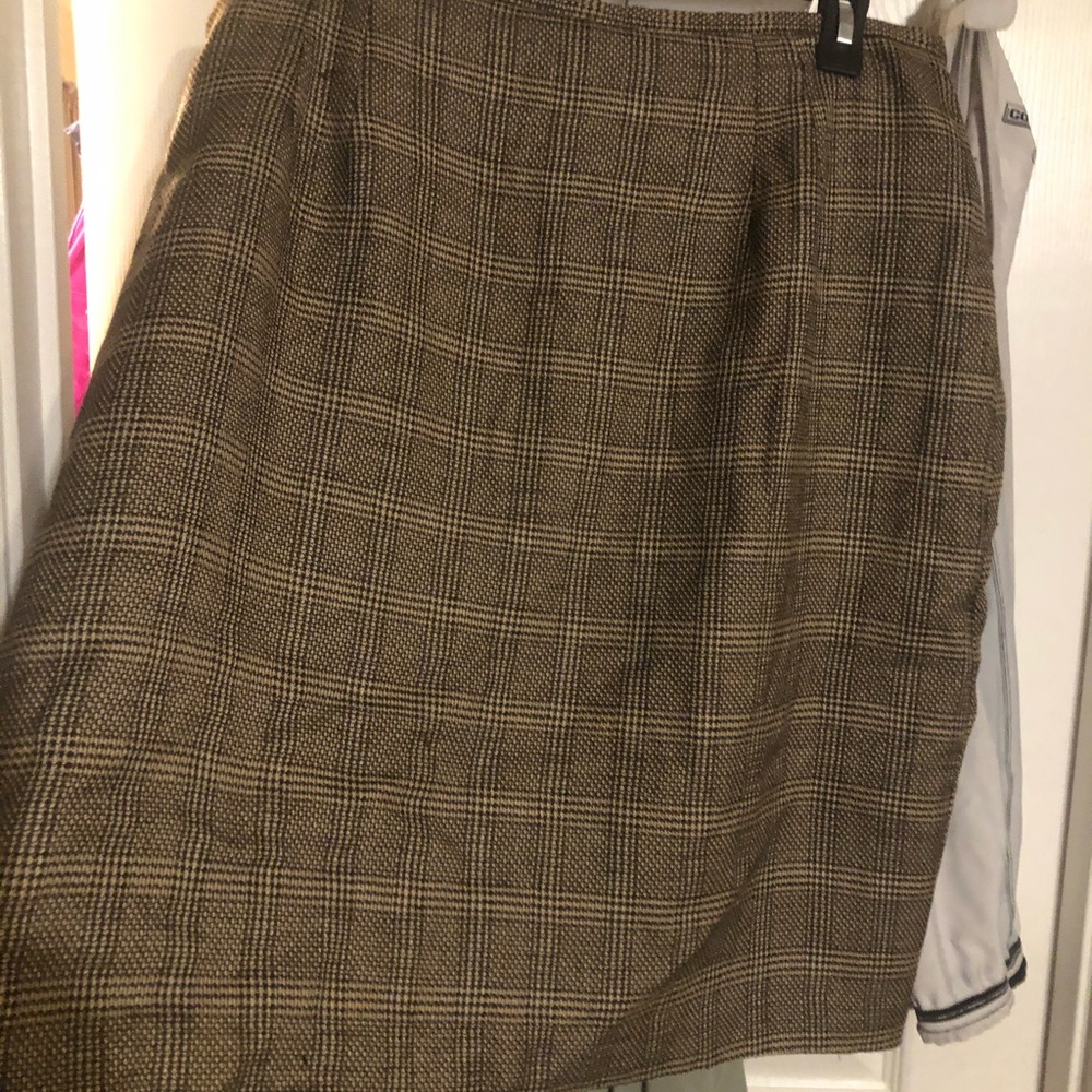 Pencil skirt